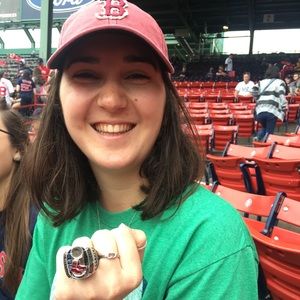 Meet your Posher, Kaitlyn